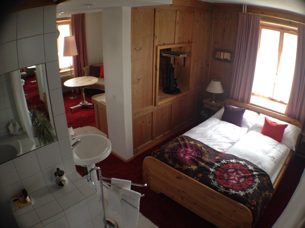 Posta Veglia Hotel Laax Room photo